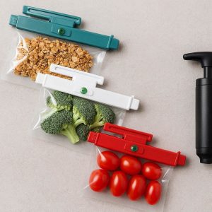 Vacuum Seal Clips with Pump for Extended Food Freshness